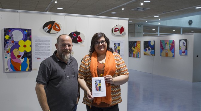 Gaby Guillén nos propone un paseo de colores en la Biblioteca de la UMU