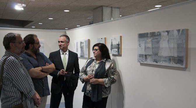 La biblioteca de la UMU acoge la exposición de Antonio Gómez “El reflejo de un fragmento”