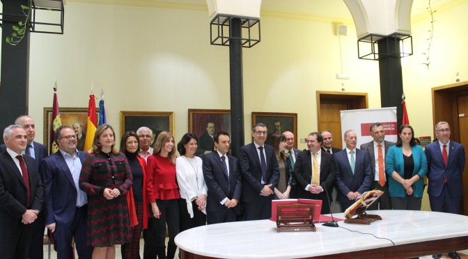 Doce docentes de la Universidad de Murcia toman posesión de sus cátedras y plazas de profesor titular