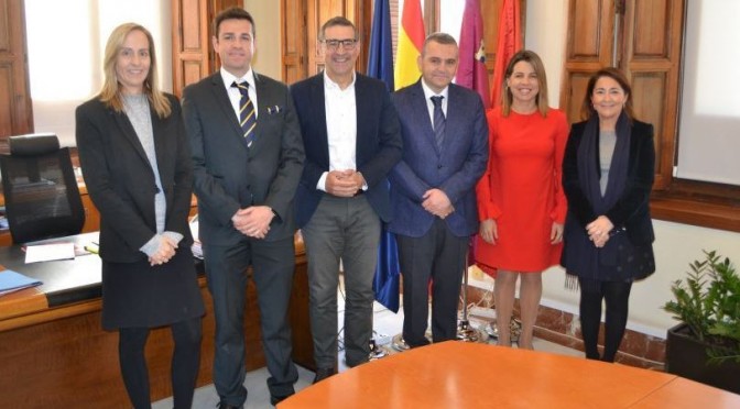 La Universidad de Murcia y Primafrío firman un convenio para crear la Cátedra Primafrío