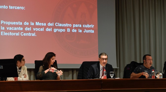 El Claustro de la UMU aprueba el doctorado Honoris Causa al economista Paul de Grawe, que advirtió en 1998 de la crisis del sistema bancario español