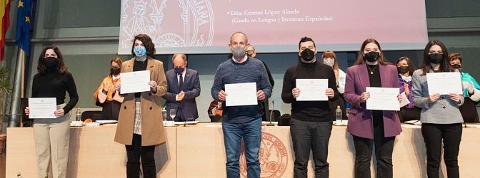 La Universidad de Murcia reconoce el premio a la excelencia de un centenar de estudiantes en la celebración de Santo Tomás de Aquino