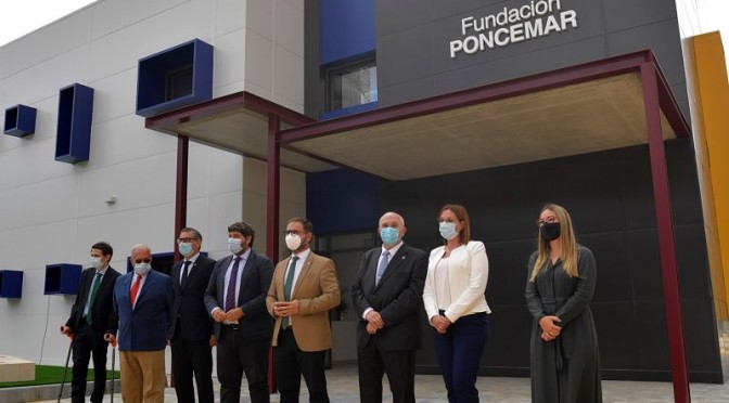 La Universidad de Murcia y la Fundación Poncemar inauguran el Centro de Formación, Investigación y Asistencia sociosanitaria a personas mayores del Campus de Lorca