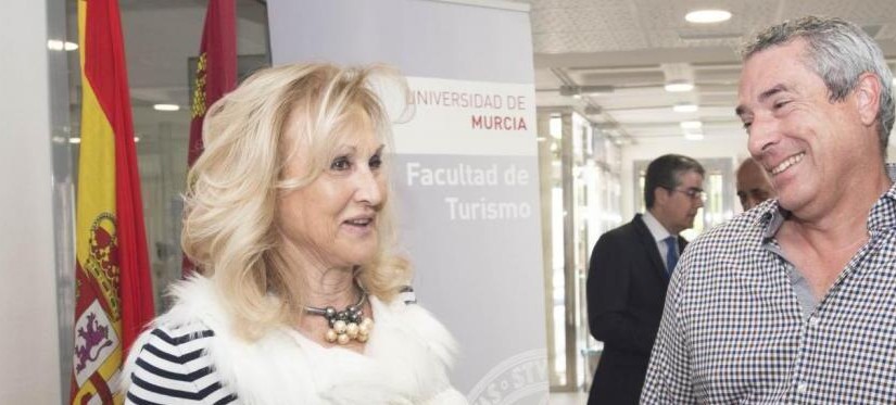 Soledad Díaz y Pedro Arroyo, Alumnis Ilustres de Turismo